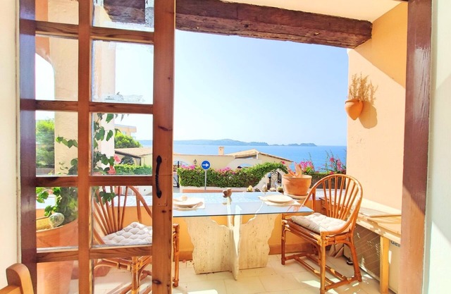 A3023 Apartment with sea view for 2 people in Cala Fornells