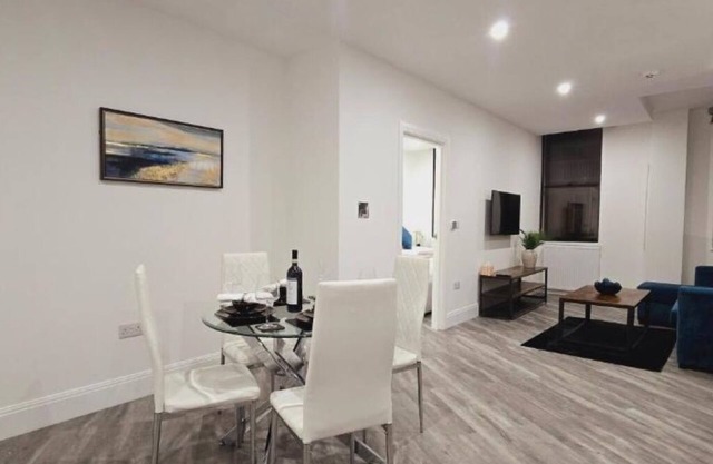 Abbey Corner by Nivaas 2 : One-Bedroom Premier Apartmentnn
