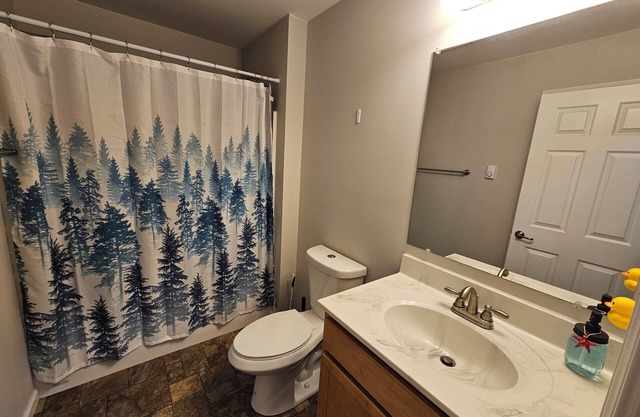 Acadia Villas! 5A Hunter's: A private neighborhood in the woods.