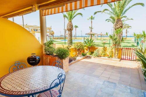 Acogedor Apartamento en primera línea de playa