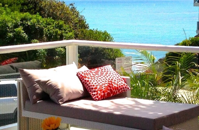 ACTUAL Ocean View 1 - Short Walk To Beach, Downtown & Pier