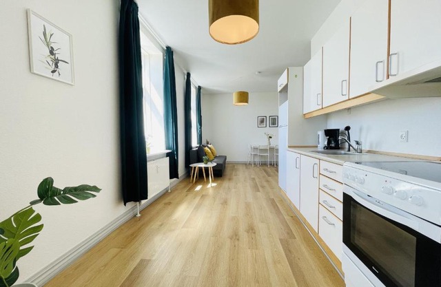 aday - Green Light Apartment Suite in the center of Hjorring