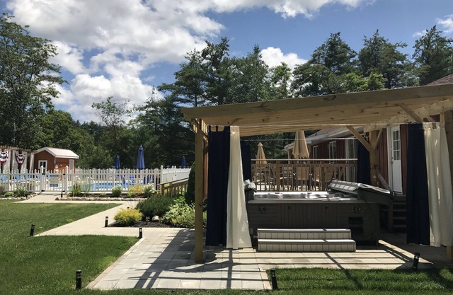Adirondack Riverside Retreat - Minutes to Lake George, close to Gore Mountain