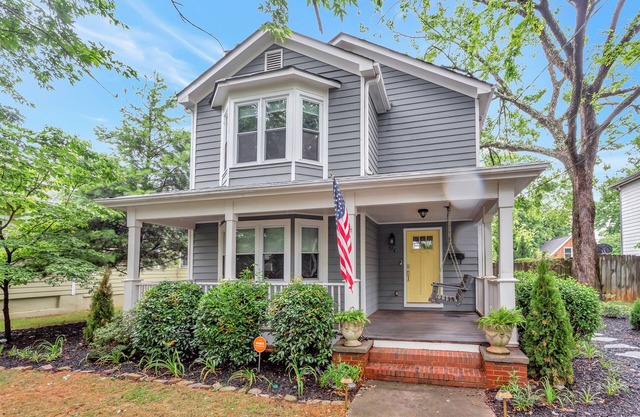 Adorable Atlanta gem near downtown with WiFi, backyard, & excellent location