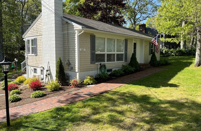 Adorable Home Seconds From Lake Wequaquet!