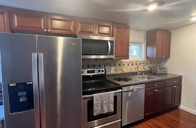 Adorable LakeHouse w/lake Access Lake Hopatcong