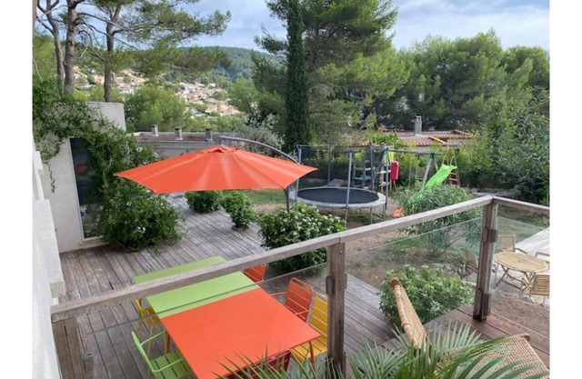Adorable studio with swimming pool and large terrace.