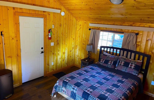 Adventure Awaits: Riverfront Cabins in the Heart of the Rockies