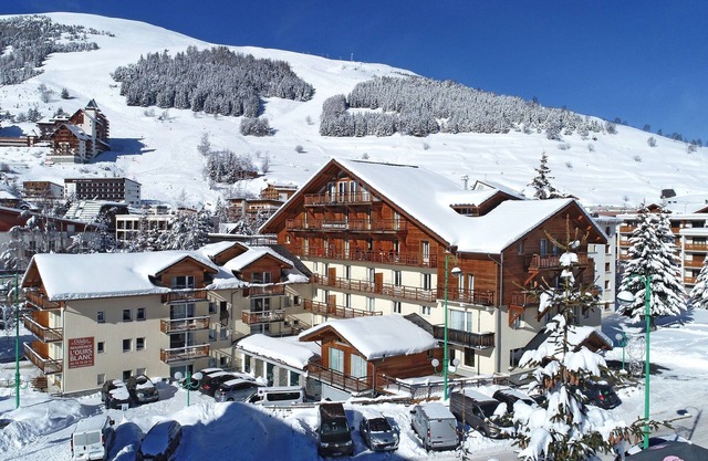 Affordable Apartment 150m from the ski lifts