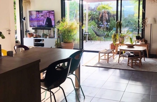 Agréable Maison Proche de Locéan