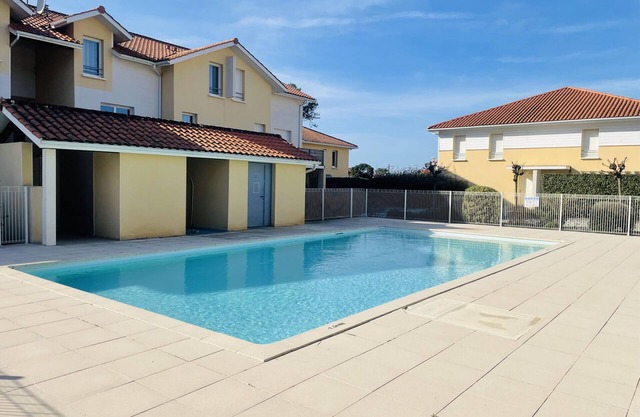 Agréable T3 en Duplex dans résidence avec piscine (091)