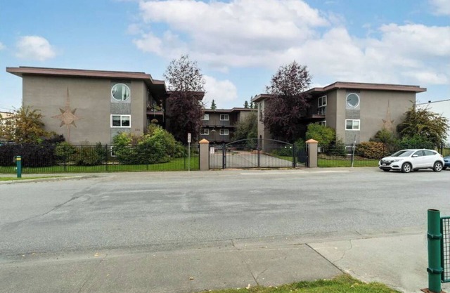 Aimaagvik: 5012 Home in the heart of Anchorage