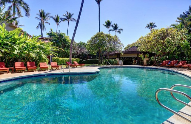Aina Nalu F201 Top Floor Hawaiian Hideaway in the Heart