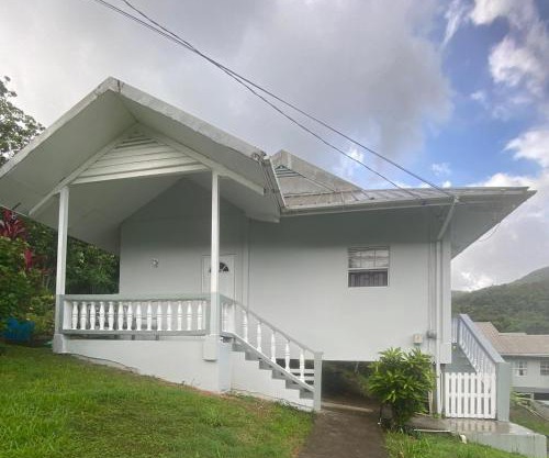 AirCon Cozy 3 Bedroom House