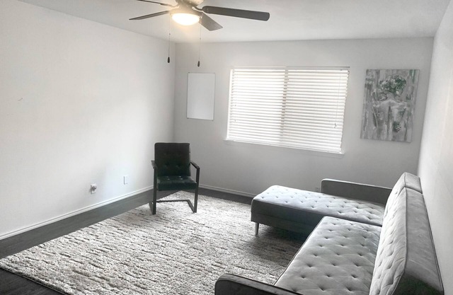 Airport<10min - Riverwalk<20min - 2BR Units, Up to 3 Guests