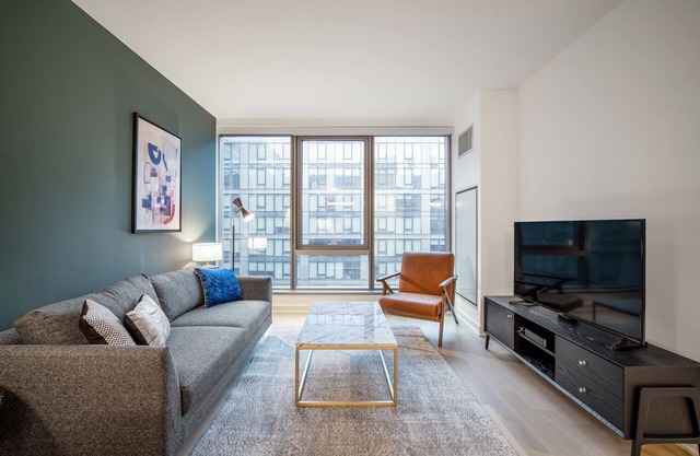 Airy Navy Yard 1BR w/W/D, Gym, Doorman, nr. Metro, by Blueground