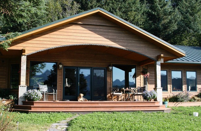 ALASKA SEA BRIGHT LODGE Jewel of China Poot Bay Secluded Private Beach