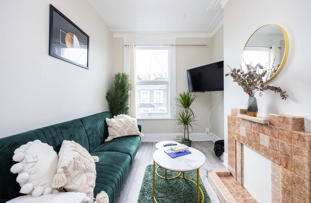 Albert Apartments