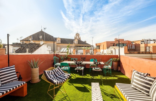 Alfonso XII. 5 bedrooms, 3 bathrooms, private terrace