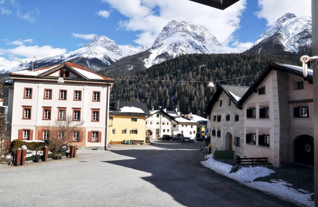 Allegra and welcome to the Chasa Praem 3