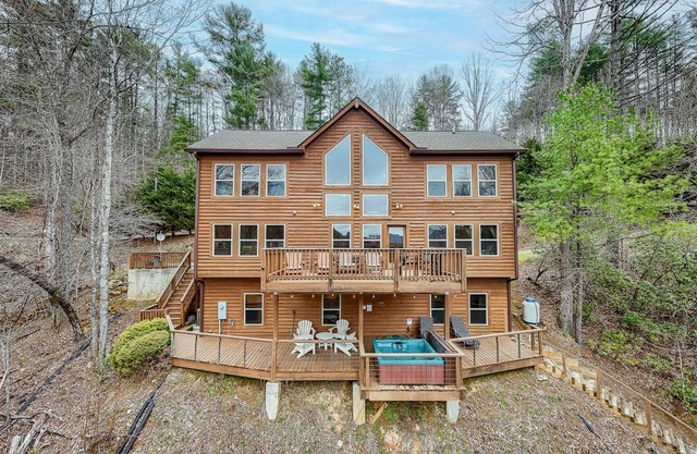 Almond Joy Hideaway- Near Fontana Lake