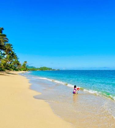 Aloha Beach Retreat, Ocean Front With AC