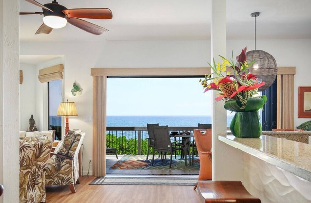 Aloha Condos, Kanaloa at Kona, Condo 1901, Oceanfront, AC