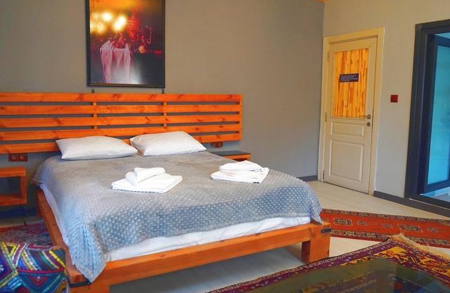 Alpha Stone House - Double Room With Private Bathroom