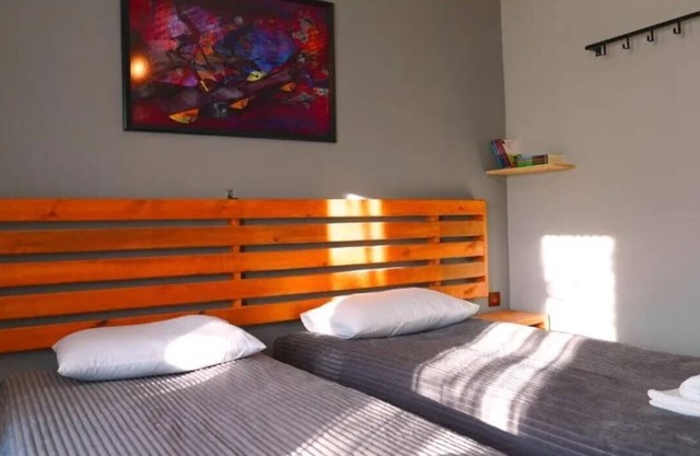Alpha Stone House - Standar Twin Room