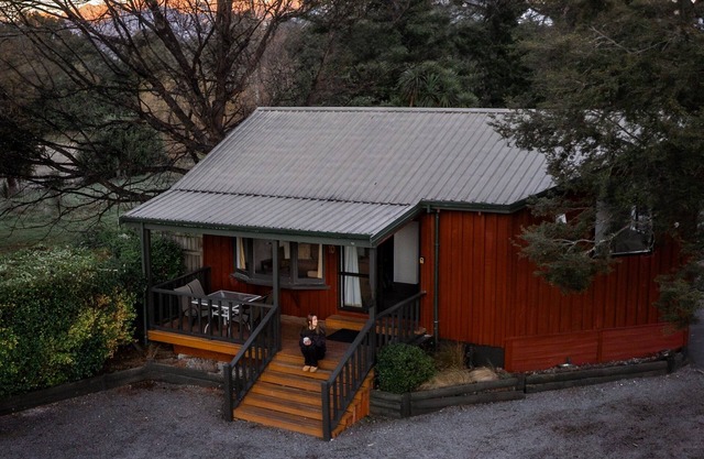 Alpine Springs Motel | Hot Tub | Unit 10
