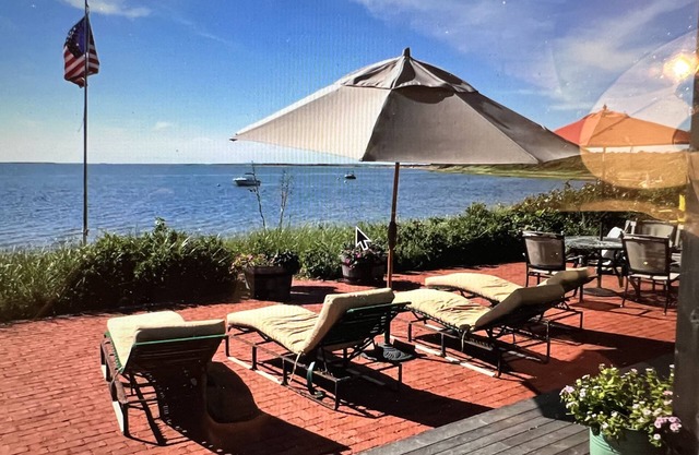 Amagansett Beach House on Napeague Harbor, NY - Walk to Ocean!