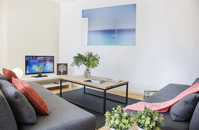 Amazing 2 bedrooms front of the Beach