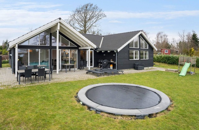 Amazing home in Børkop with sauna