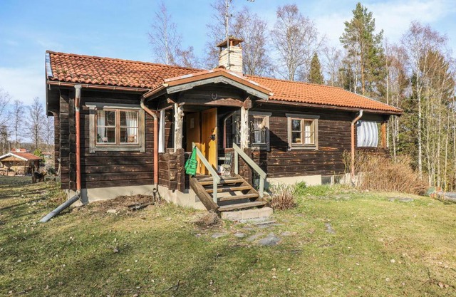 Amazing Home In Enviken With Lake View