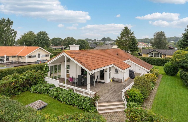 Amazing home in Hejls with kitchen