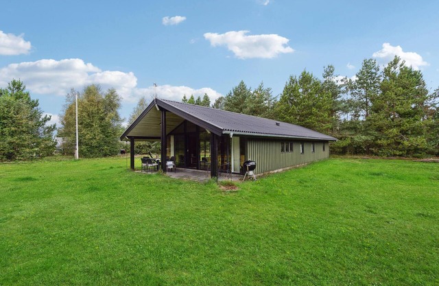 Amazing home in Jerup with kitchen