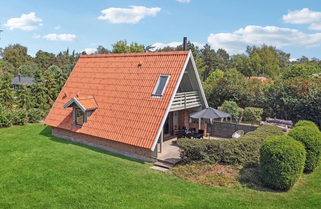 Amazing home in Samsø with kitchen