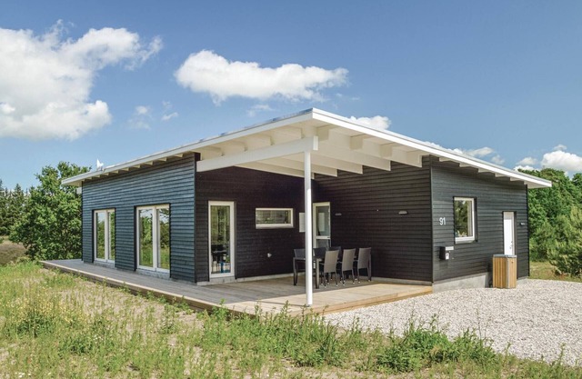 Amazing home in Skals with WiFi