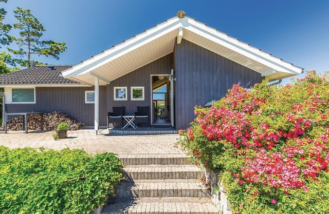 Amazing home in Slagelse with kitchen