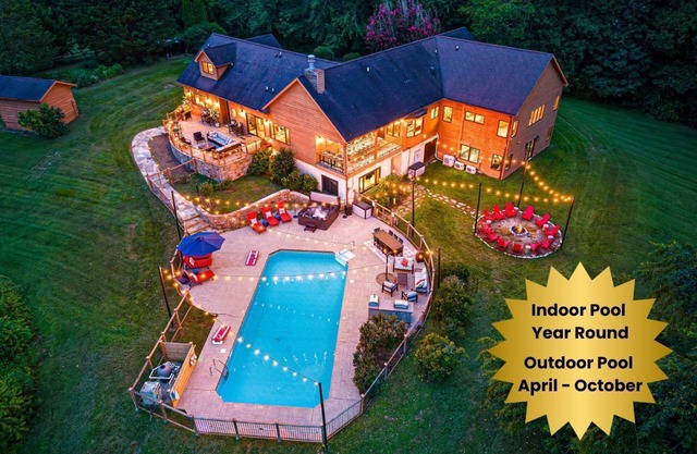 Amazing Indoor Pool on Private 5 Acres & Sleeps 24