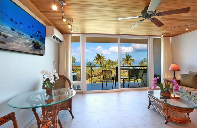Amazing Ocean View, In Kihei, Top Floor, AC, Across St from beach