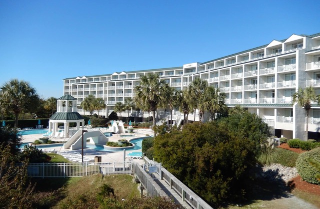 Amazing Oceanview Top floor End Unit oceanfront condo, Pool & Lazy River, 2 BR