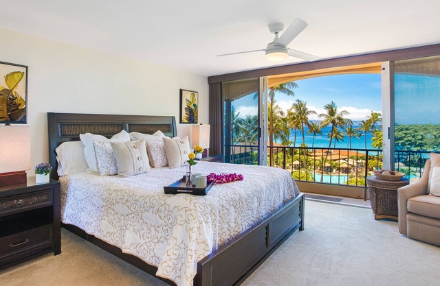 Amazing Rare 1 Bedroom - 2 Bathrooms with Stunning Panoramic Ocean Views