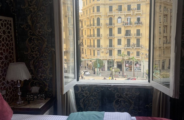 Amazing view of city center for private deluxe single room.free Wi-Fi