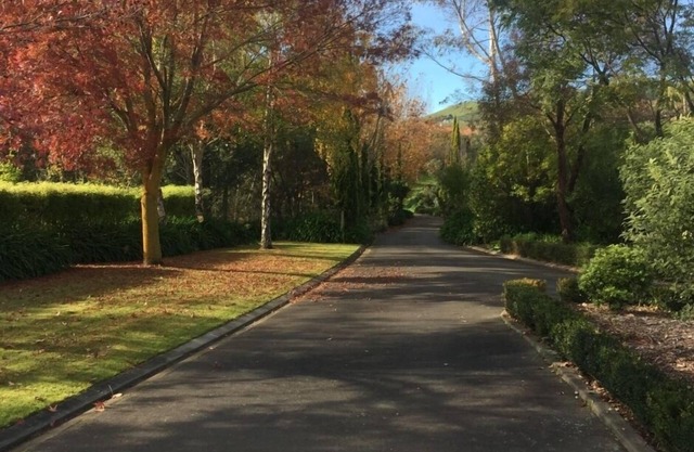 Ambury House - private garden resort with views
