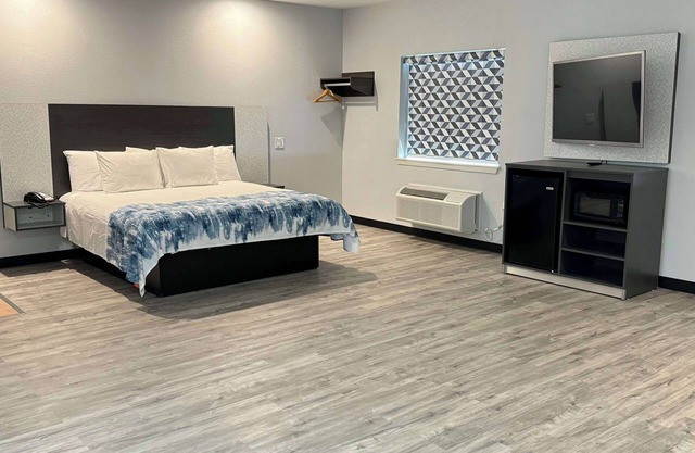 Americas Best Value Inn & Suites Haltom City Ft. Worth