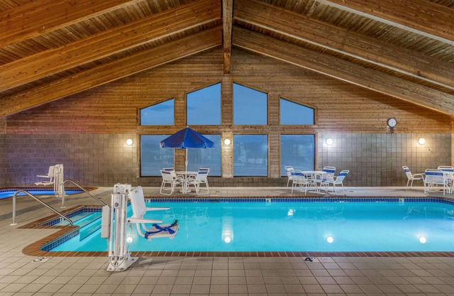 AmericInn by Wyndham Monroe