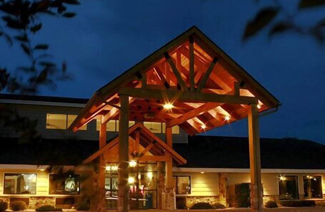 AmericInn by Wyndham Sturgeon Bay