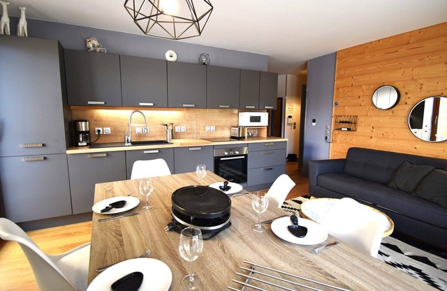 Amethystes B3 - Two Bedroom Apartment, Sleeps 6