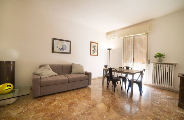 Ampio alloggio con terrazzo a due passi dall'Arena